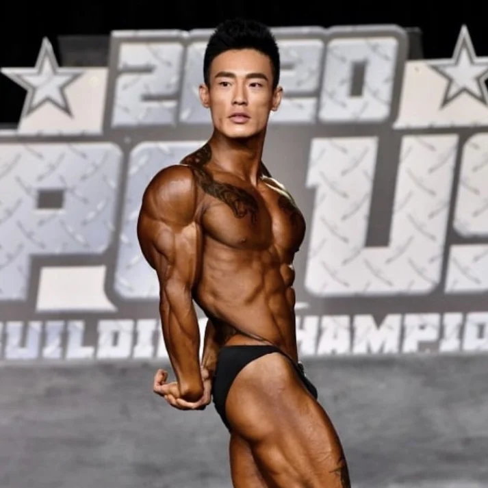 On a bodybuilding stage, 2020.